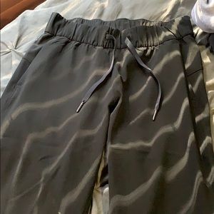 BLACK LULU LEMON JOGGERS